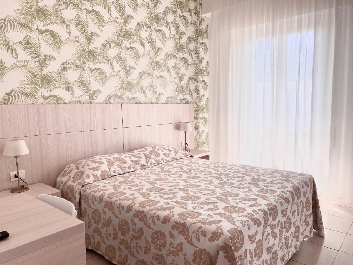 Santa Barbara Hotel & Apartments Bellaria-Igea Marina Eksteriør billede